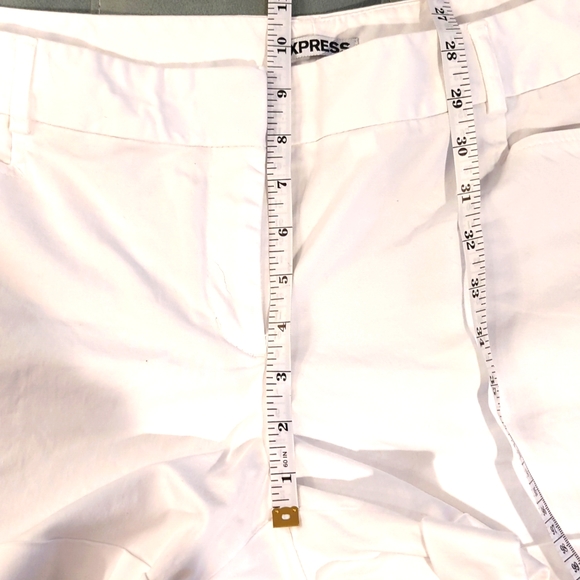 Express Shorts 12 - Picture 5 of 12